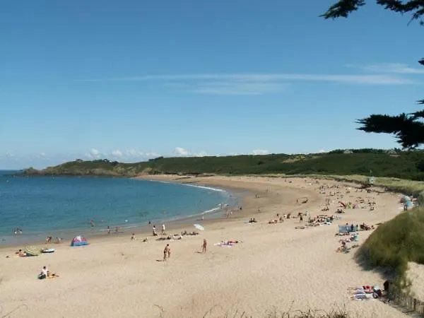 bulle d'amour à 500 m de la plage Cancale