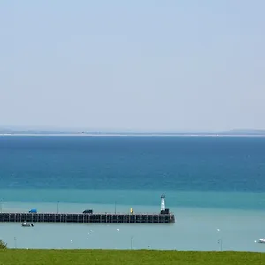 La Metairie-du-vauhariot - Ou - Piscine Chauffée - Vue Et Mont Saint Michel Et Gr34 - Résidence Hôtelière Affittacamere